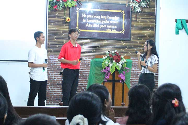 gallery kegiatan, Ibadah Valentine 2025, Komisi Pemuda & Remaja, gereja kristen jawa, gkj, gkj baki, gereja kristen jawa baki, baki, sukoharjo, gkj klasis sukoharjo, klasis sukoharjo, klasis, sinode gkj, sinode 